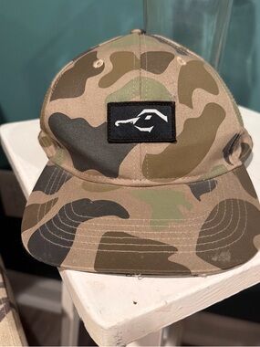 Dux traditional camo trucker hat